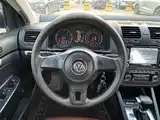 Photo 13 - Volkswagen Sagitar