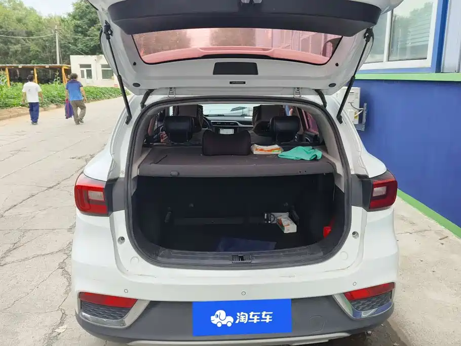MG ZS 2017 2017 1.5L Auto Premium Internet Edition