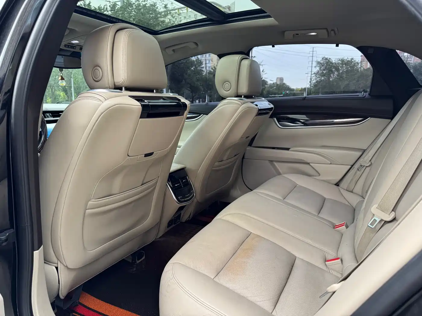 Cadillac XTS 2014 2014 36S Platinum Edition