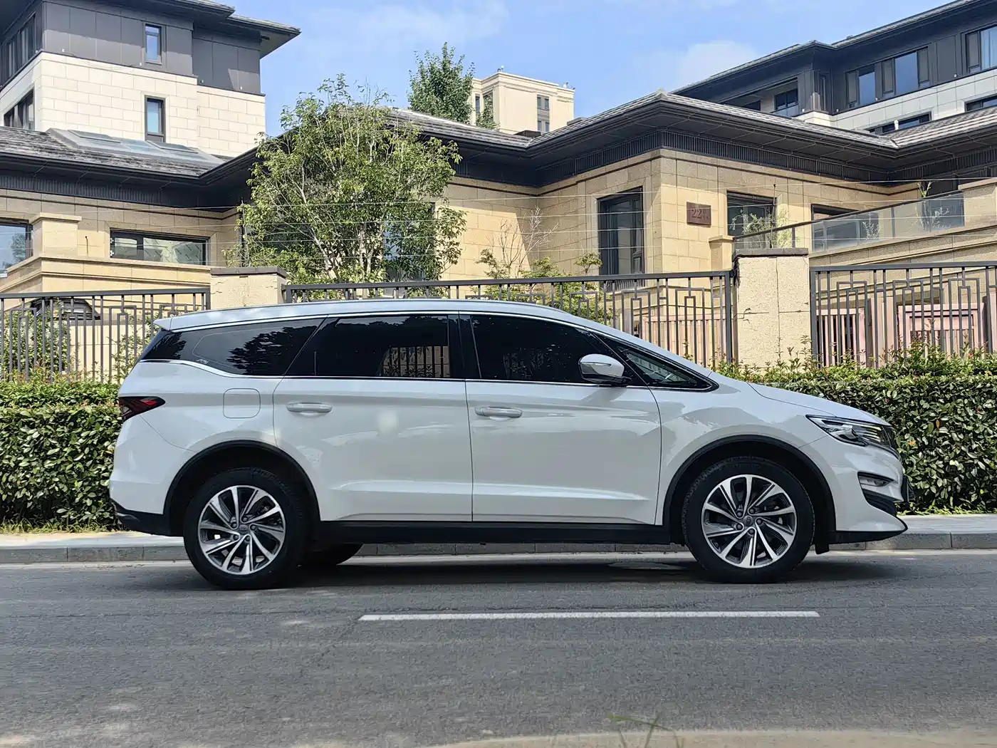 Geely Jia Ji 2019 2019 1.5TD MHEV DCT Premium Edition