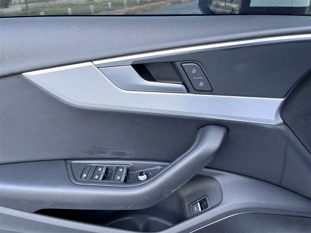 Audi A4L 2017 Plus 40 TFSI Fashion фото 9