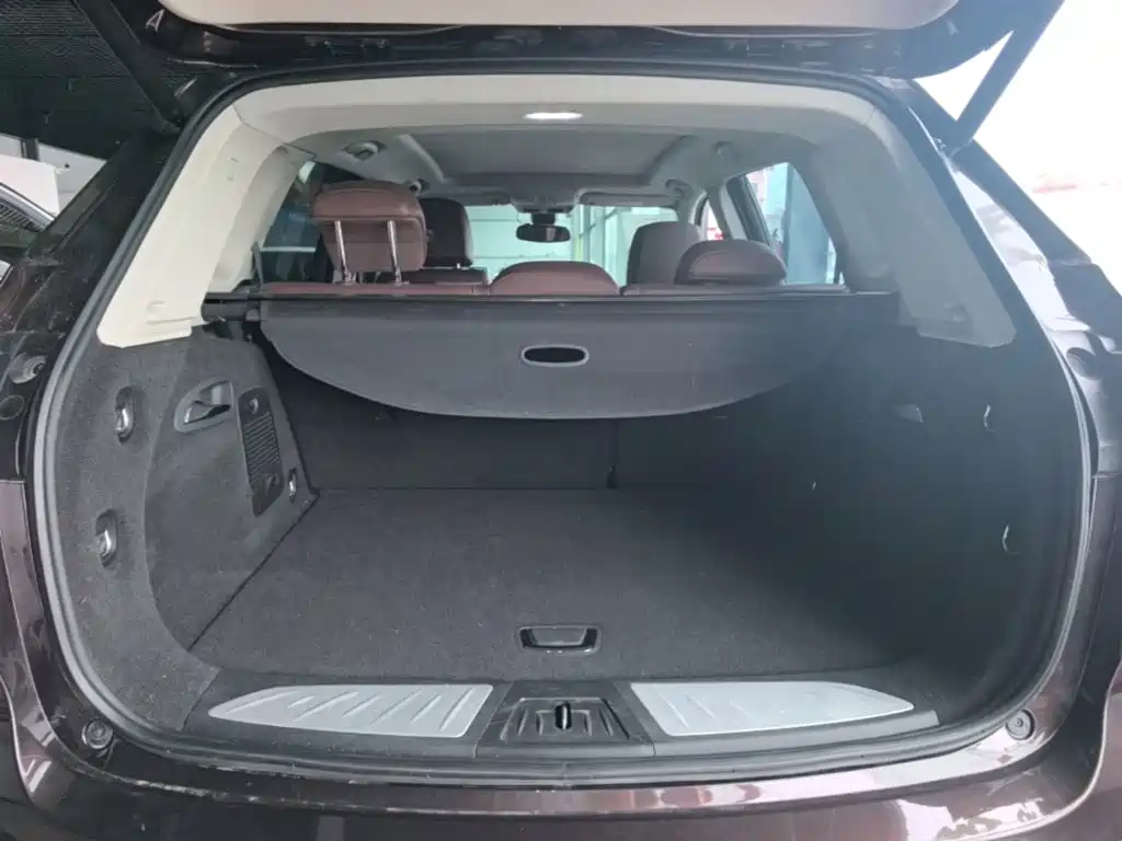 Photo 19 - Buick Envision Plus