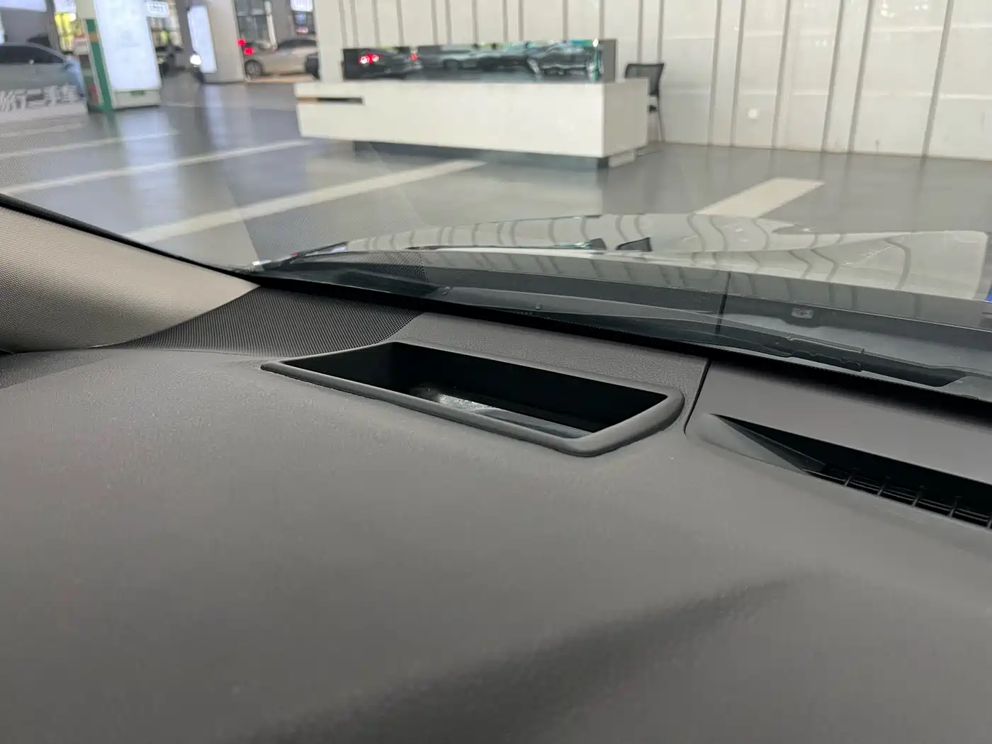 Toyota Camry 2021 2.5G Luxury Edition фото 8