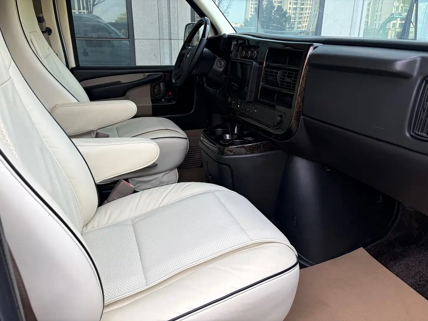 GMC Savana 2012 2013 6.0L 2500S Sport Edition 7-seater