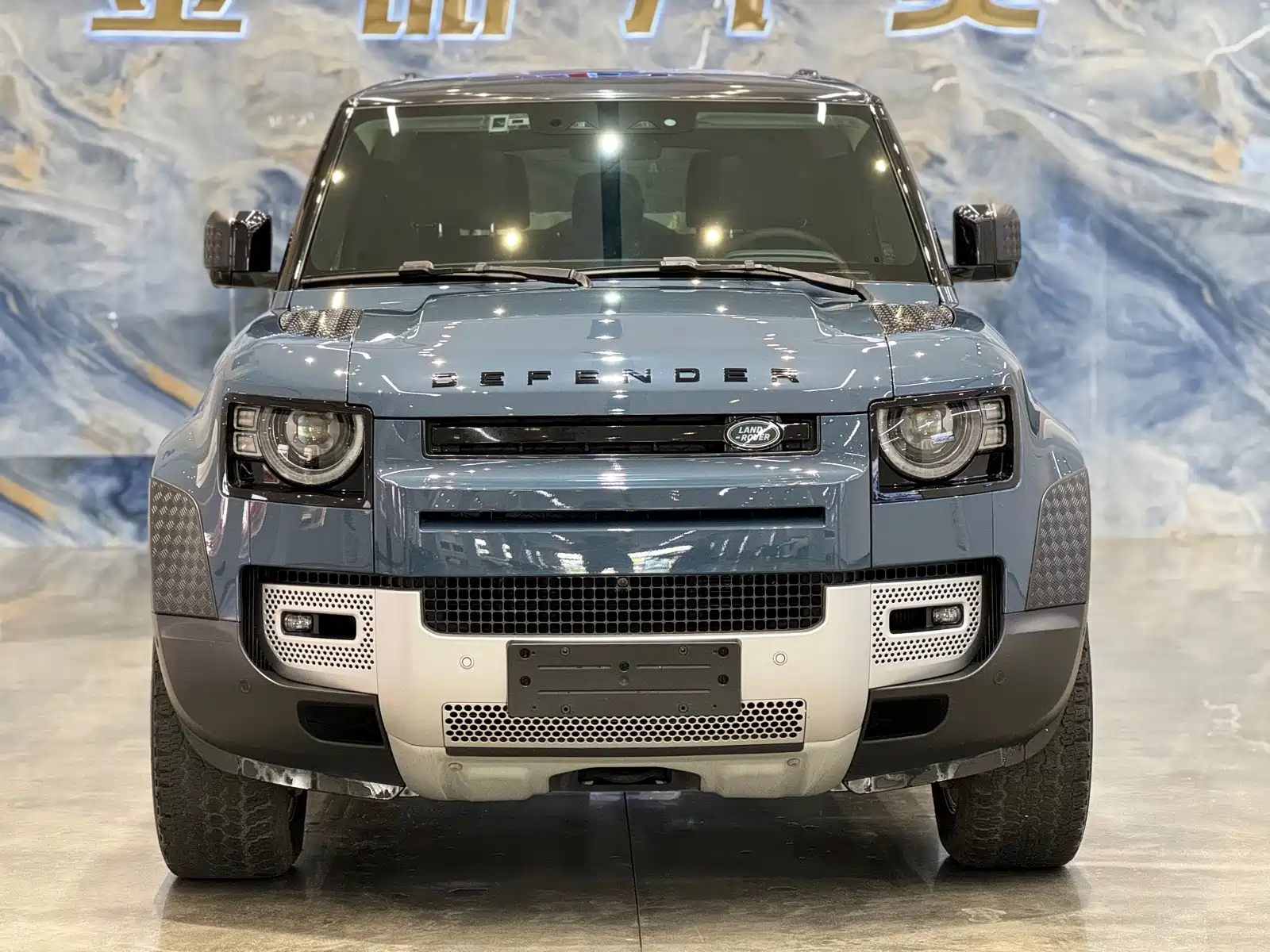 صورة 2 - Land Rover Defender