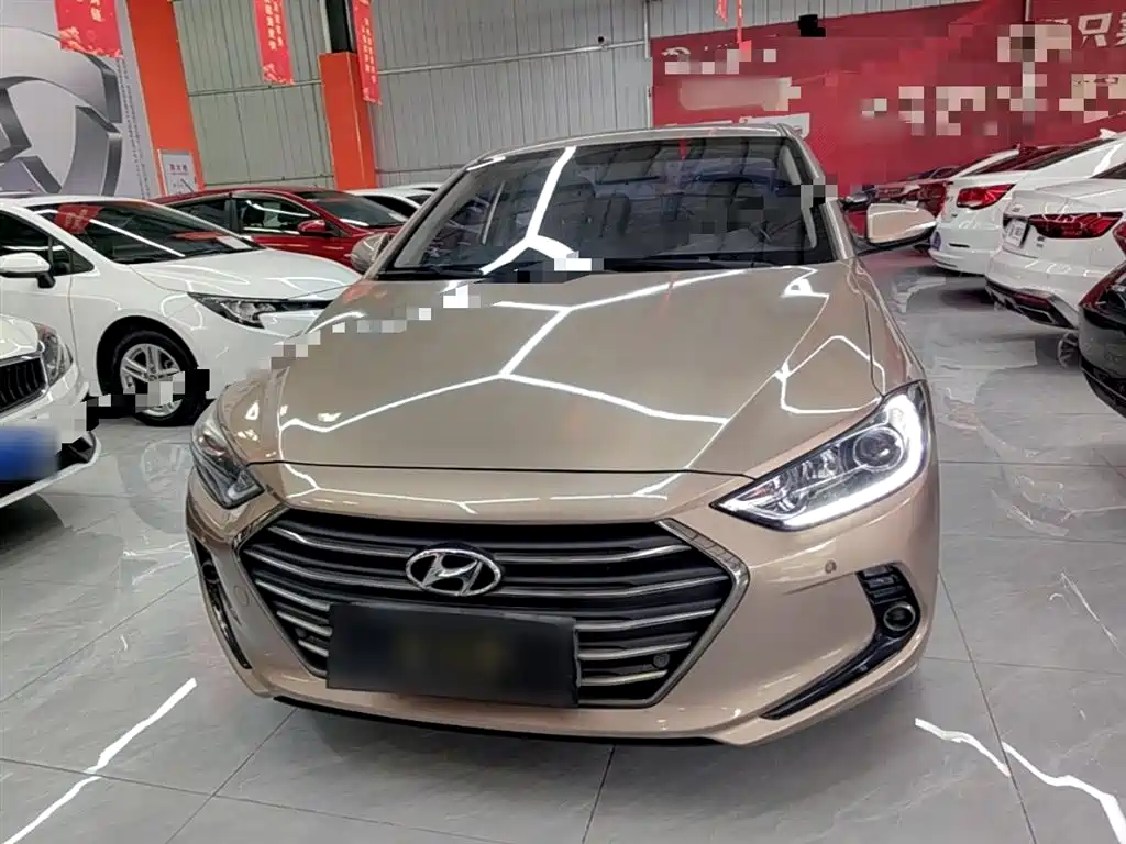 Hyundai Elantra 2016 1.6L Auto Smart·Luxury Edition фото 3