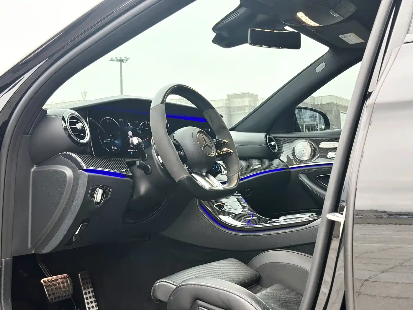 MERCEDES-BENZ E CLASS AMG