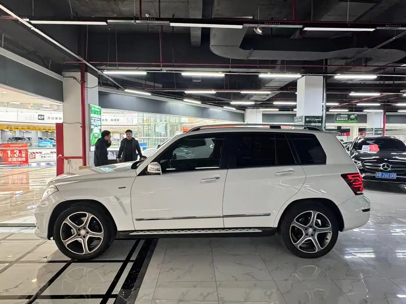 Mercedes-Benz GLK-Class 2015 GLK 300 4MATIC Fashion Ultimate Edition фото 3
