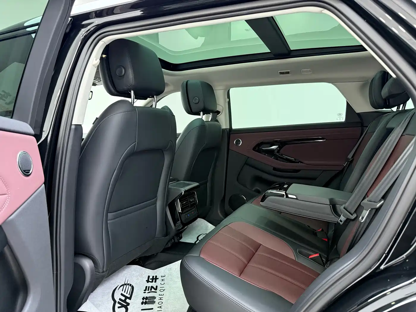 Land Rover Range Rover Evoque 2025 2024 Range Rover Evoque L 249PS Light Master Edition