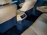 Фото 8 - Lexus LS
