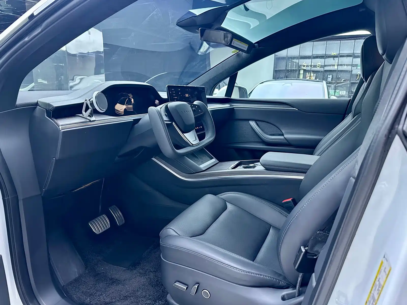 Фото 17 - Tesla Model X