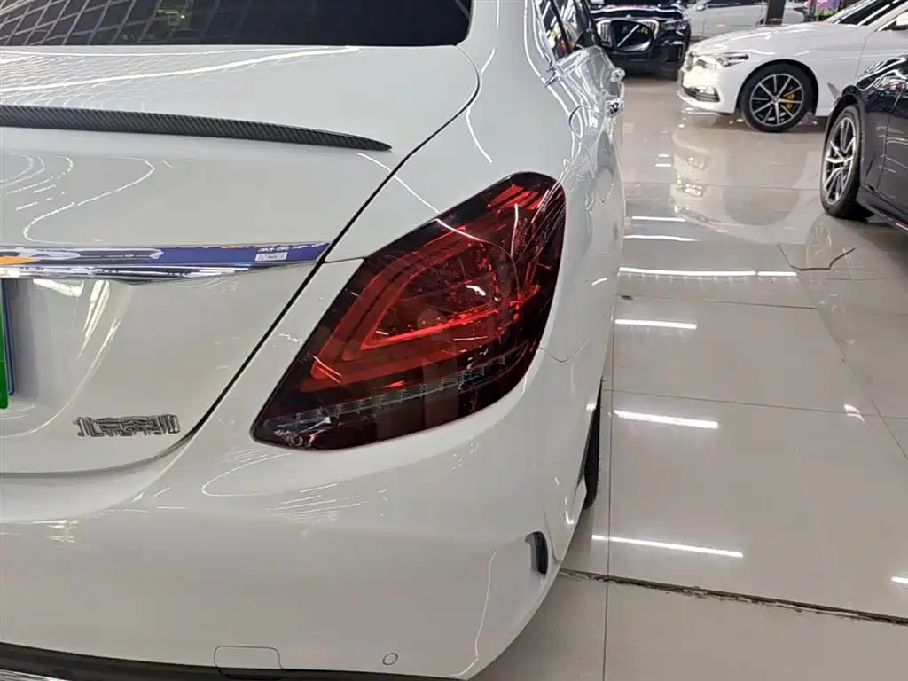 MERCEDES-BENZ CLASS C