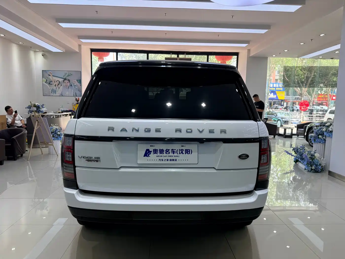 Land Rover Range Rover 2014 3.0 SC V6 Vogue фото 5
