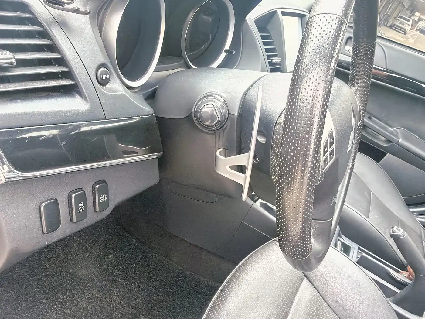 Mitsubishi Lancer EX 2015 2.0L CVT Flagship Edition фото 12
