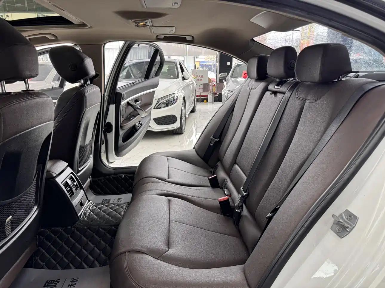BMW 3 Series 2019 320Li M Sport Black Night Edition фото 7