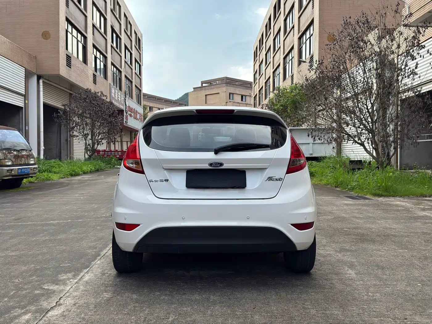 Ford Fiesta 2015 2013 Hatchback 1.5L Automatic Fashion