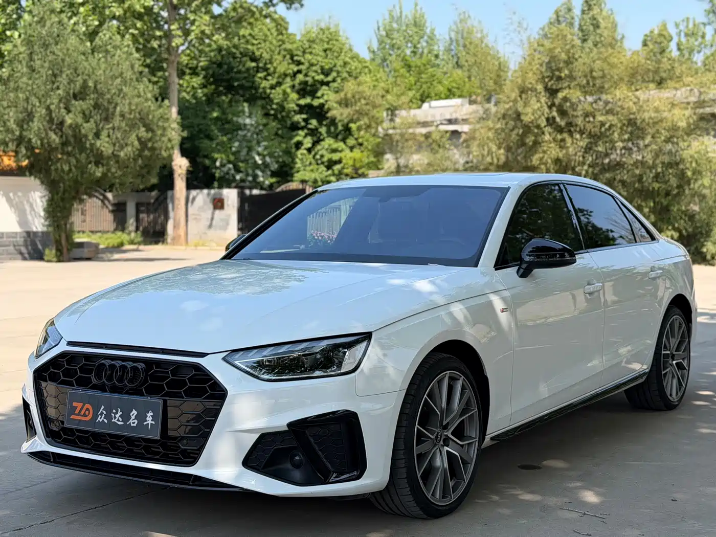 Audi A4L 2024 40 TFSI Luxury Dynamic