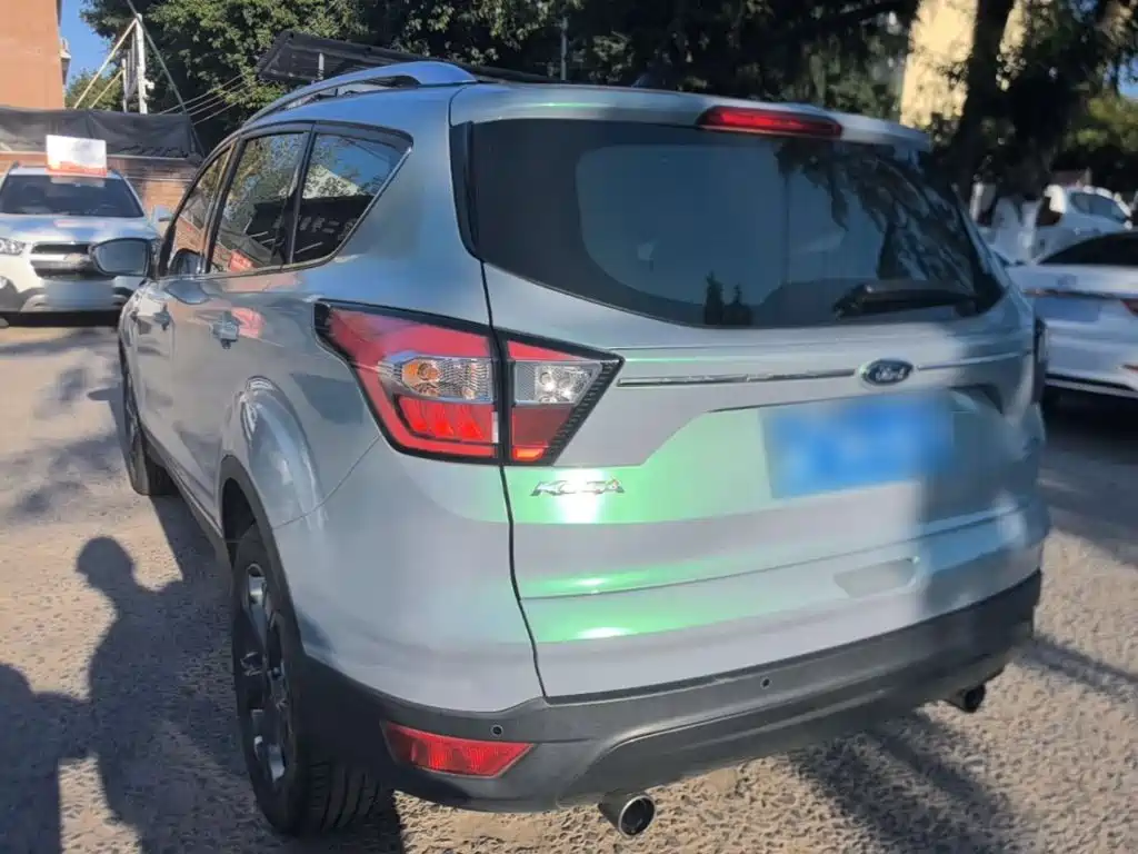 Photo 5 - Ford Kuga