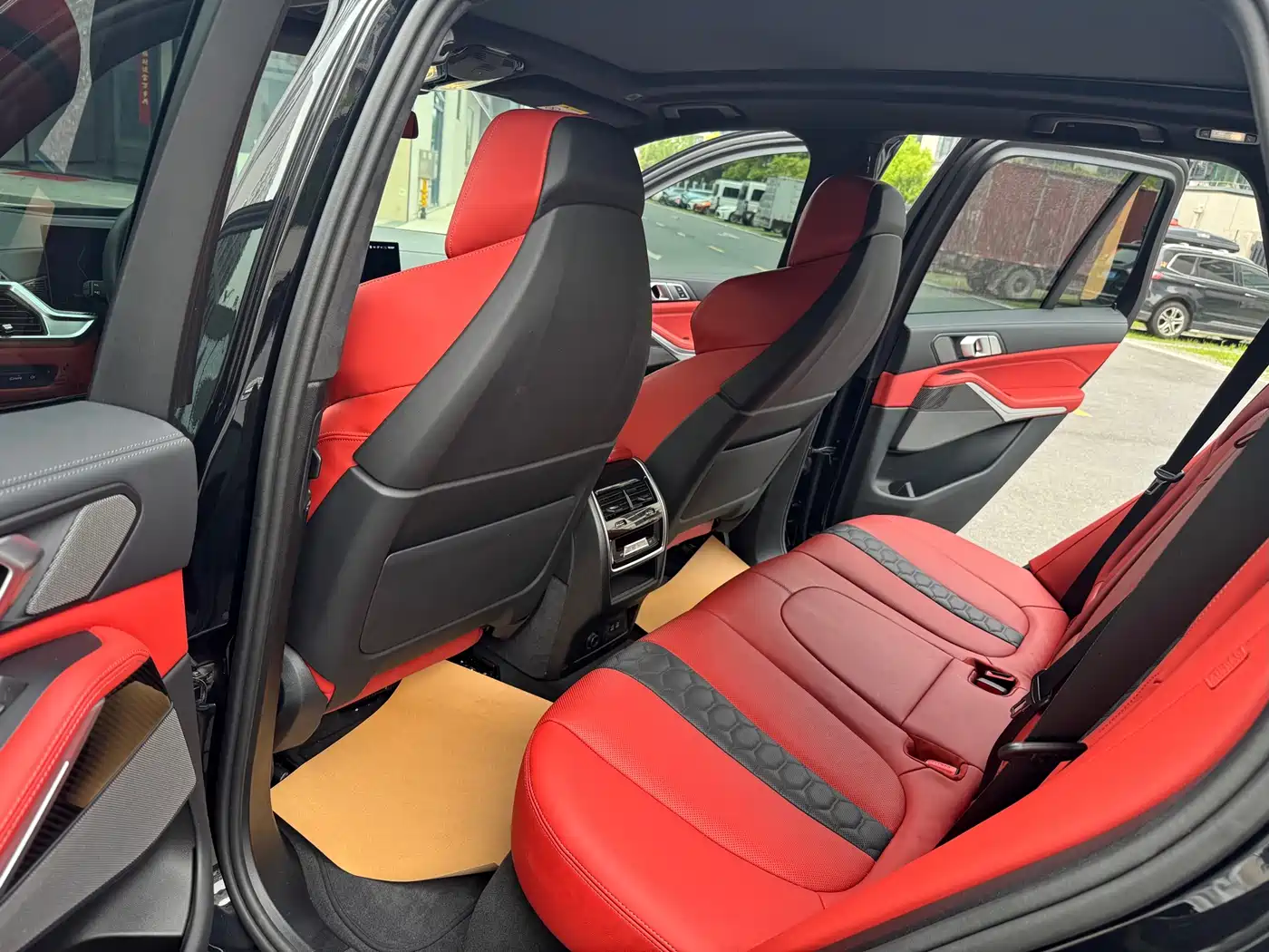 BMW X5 M 2023 Model X5 M Thunder Edition фото 14