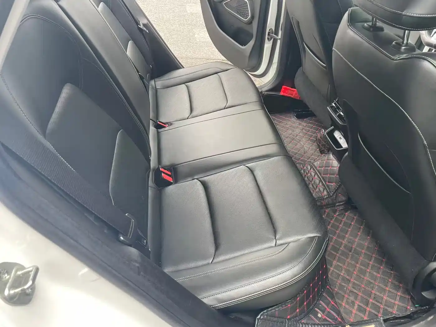 GEELY AUTOMOBILE EMGRAND