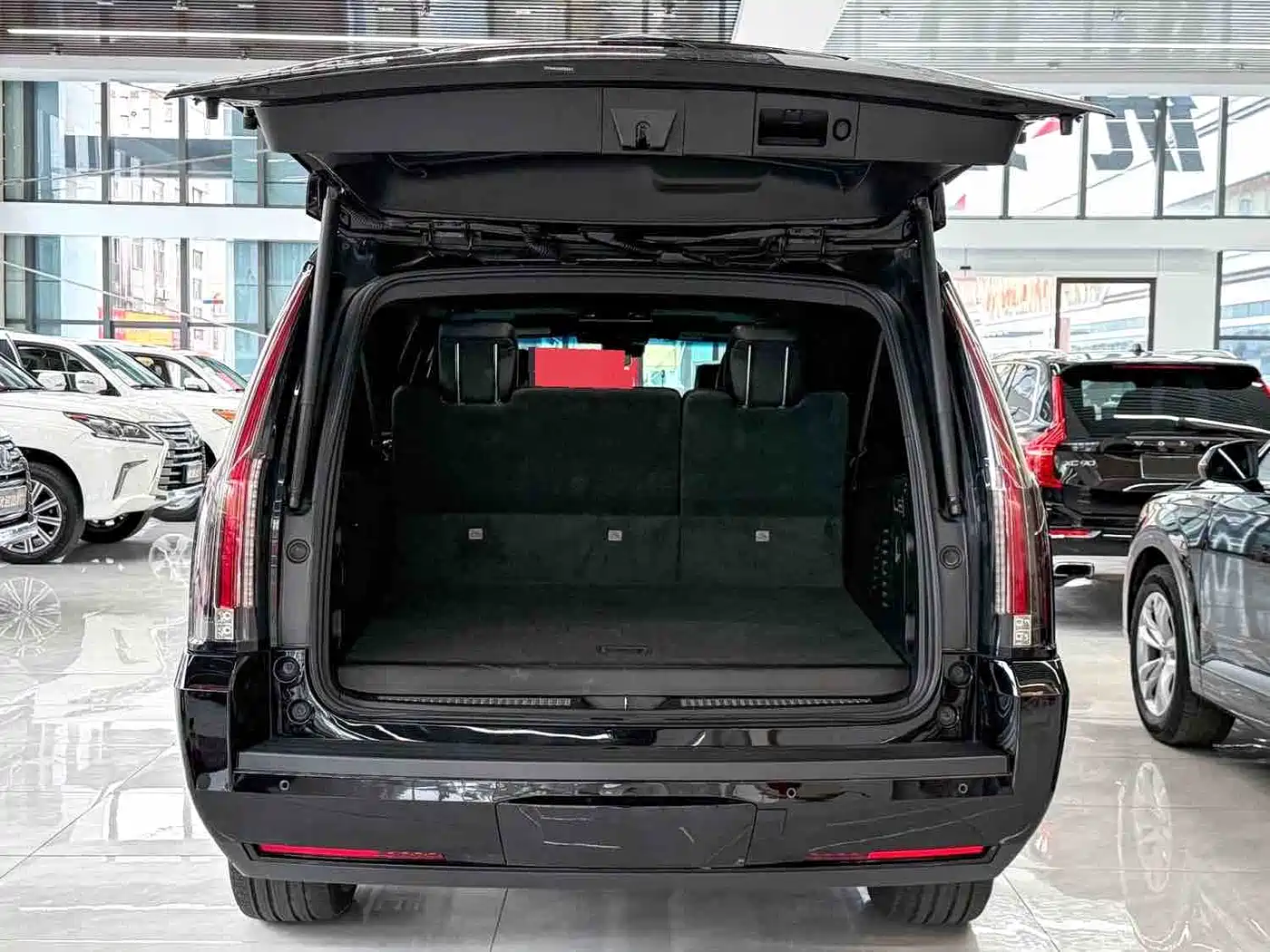 CADILLAC ESCALADE ESCALADE