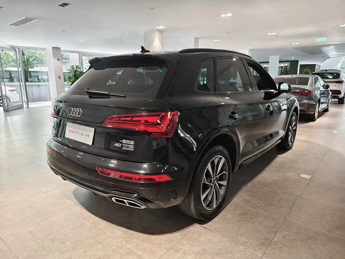 Audi Q5L 2023 40T Luxury Dynamic фото 12