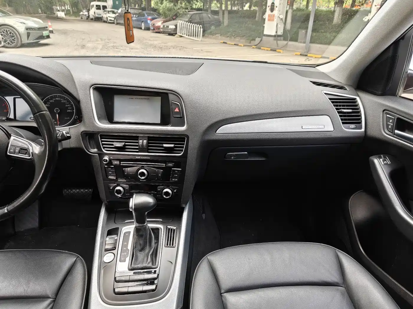 Audi Q5 2017 40 TFSI Technology фото 11