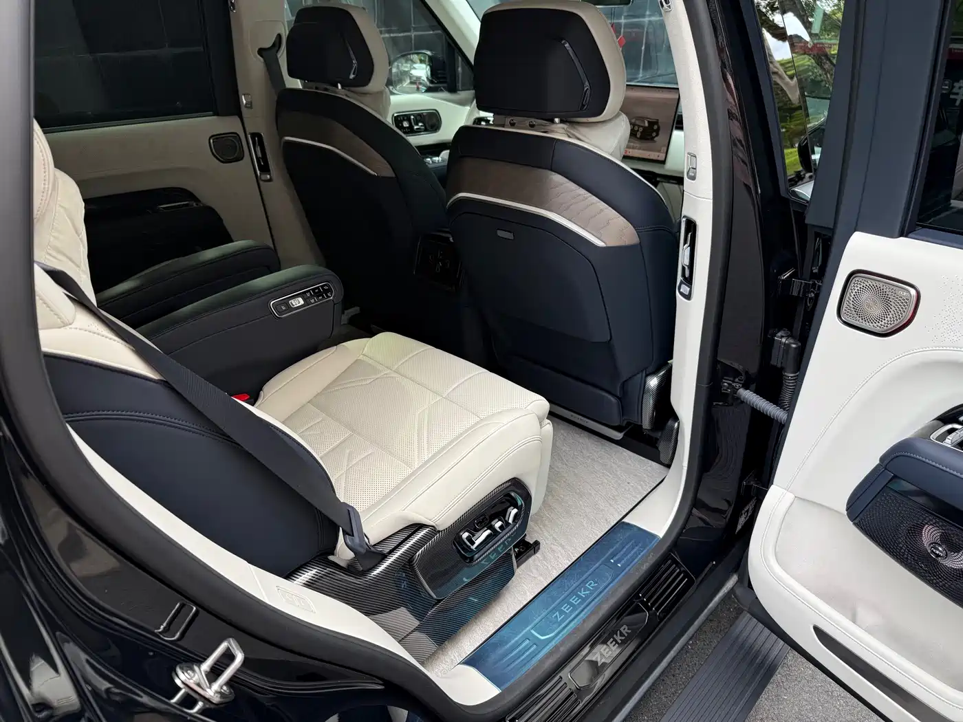 ZEEKR 9X 2026 2025 model Ultra Edition 70kWh