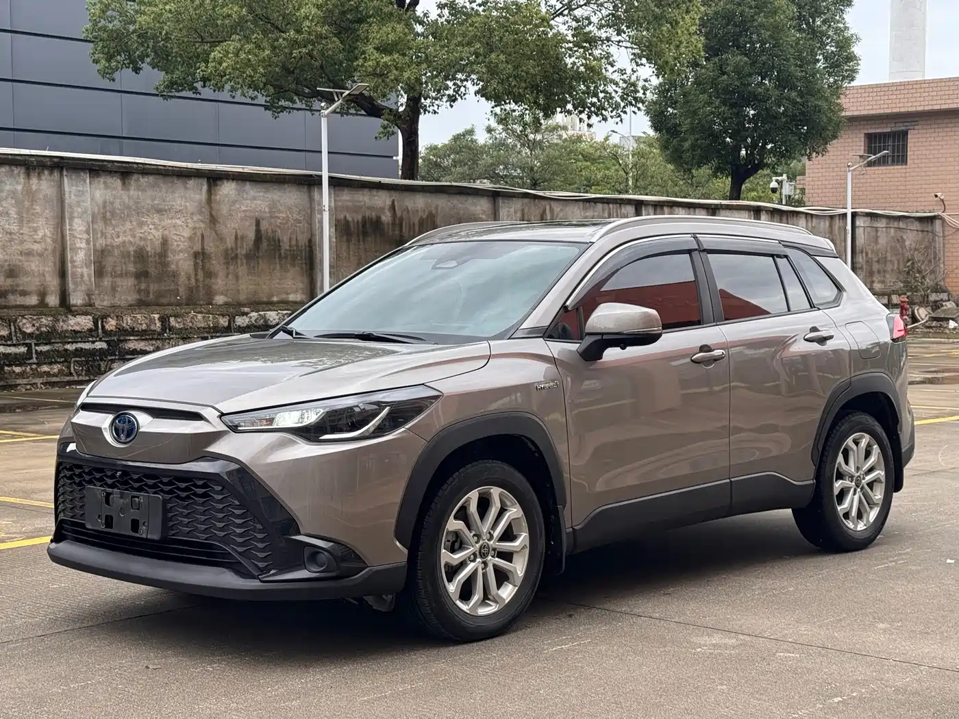 Toyota Frontlander 2023 2.0L Smart Hybrid Dual Engine Leading Edition