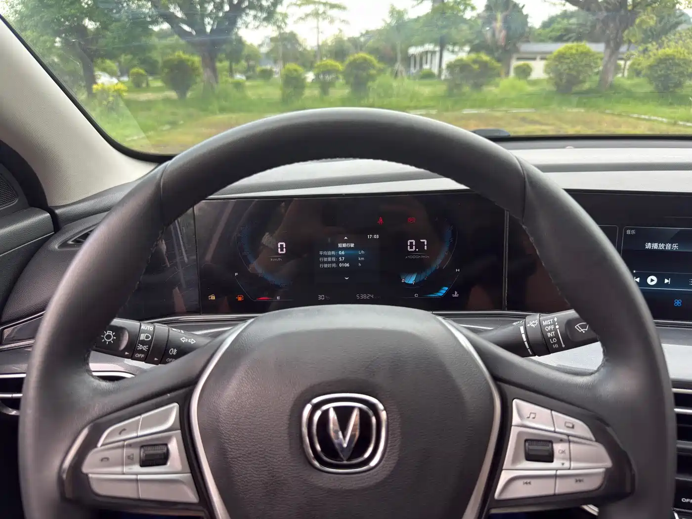 Фото 20 - Changan Eado