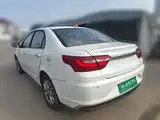 Фото 25 - Geely Vision