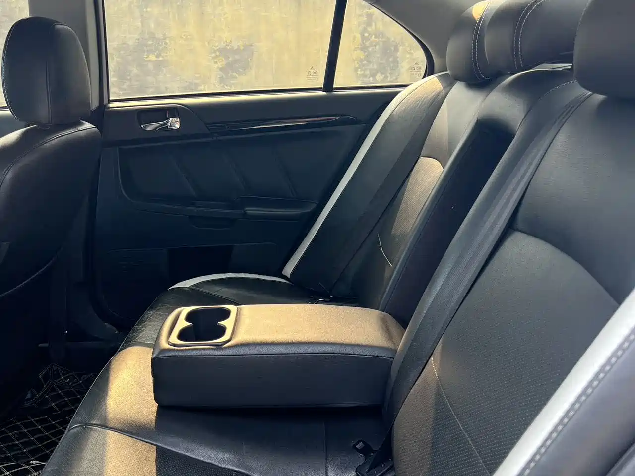 Mitsubishi Lancer EX 2013 ZhiShang Edition 1.8L Manual Luxury фото 5