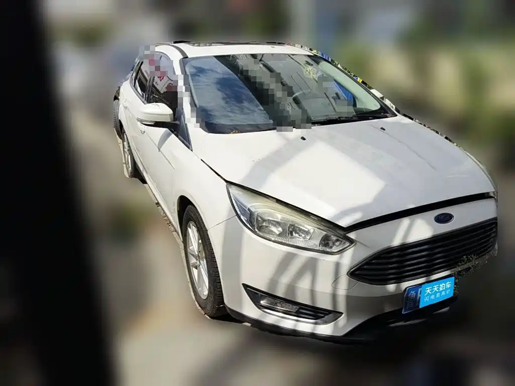 Фото 3 - Ford Focus