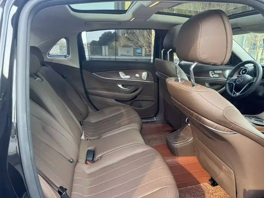 Mercedes-Benz E-Class 2023 E 300 L Luxury фото 8