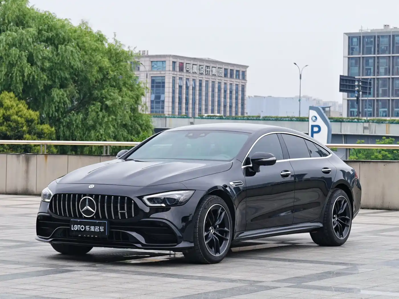 Фотография MERCEDES-BENZ AMG GT