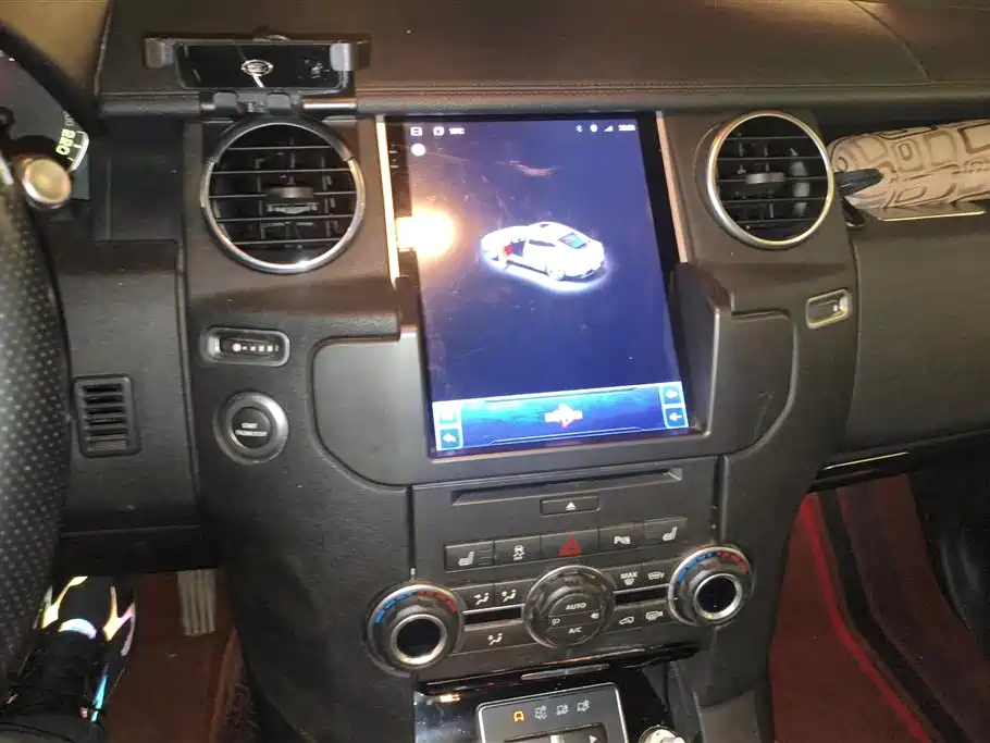Land Rover Discovery 2014 3.0 SC V6 SE фото 13