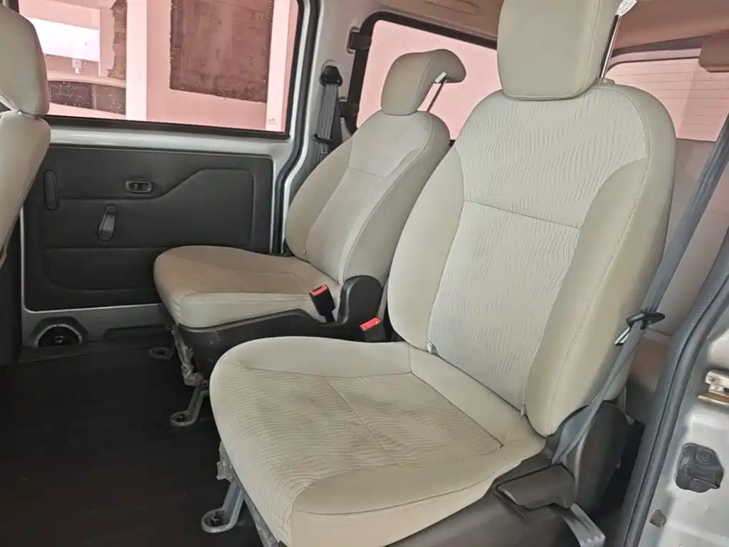 Wuling Motors Wuling Rongguang V 2018 2016 1.5L Standard