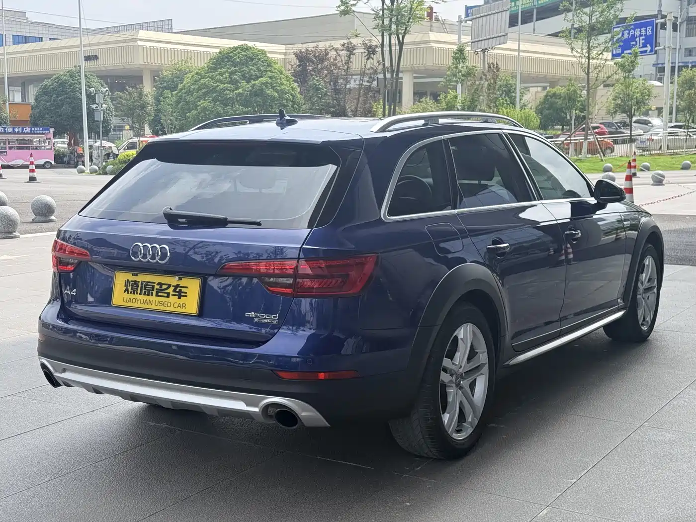 Audi A4 (Import) 2017 2017 45 TFSI allroad quattro Fashion