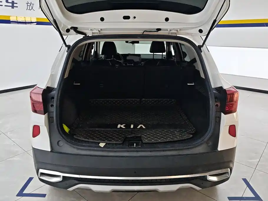 Kia KX3 Smart Run 2021 2021 1.5L CVT Fashion Edition