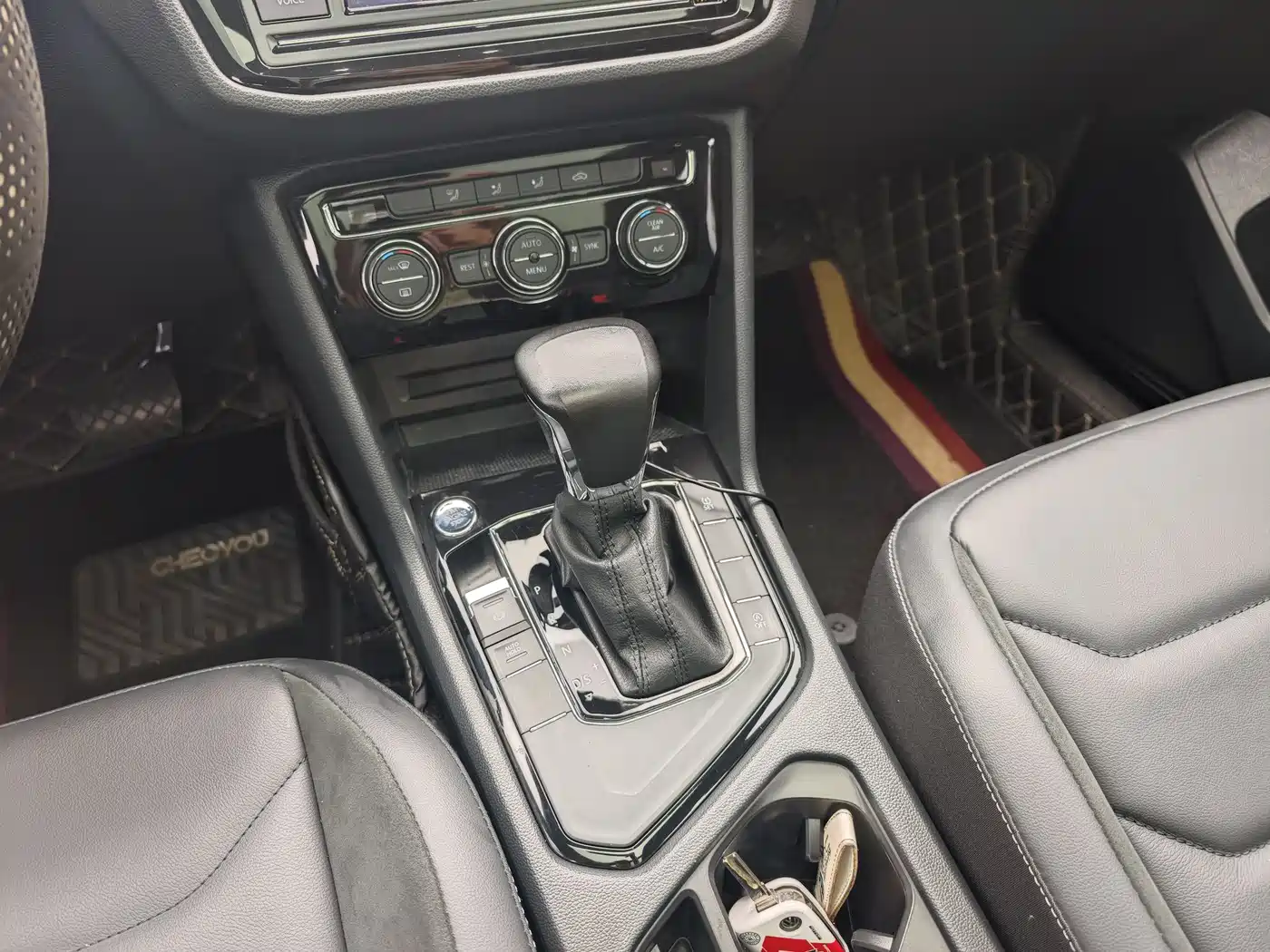 Volkswagen Tiguan L 2019 330TSI Automatic 2WD Panorama Comfort Edition China VI фото 12