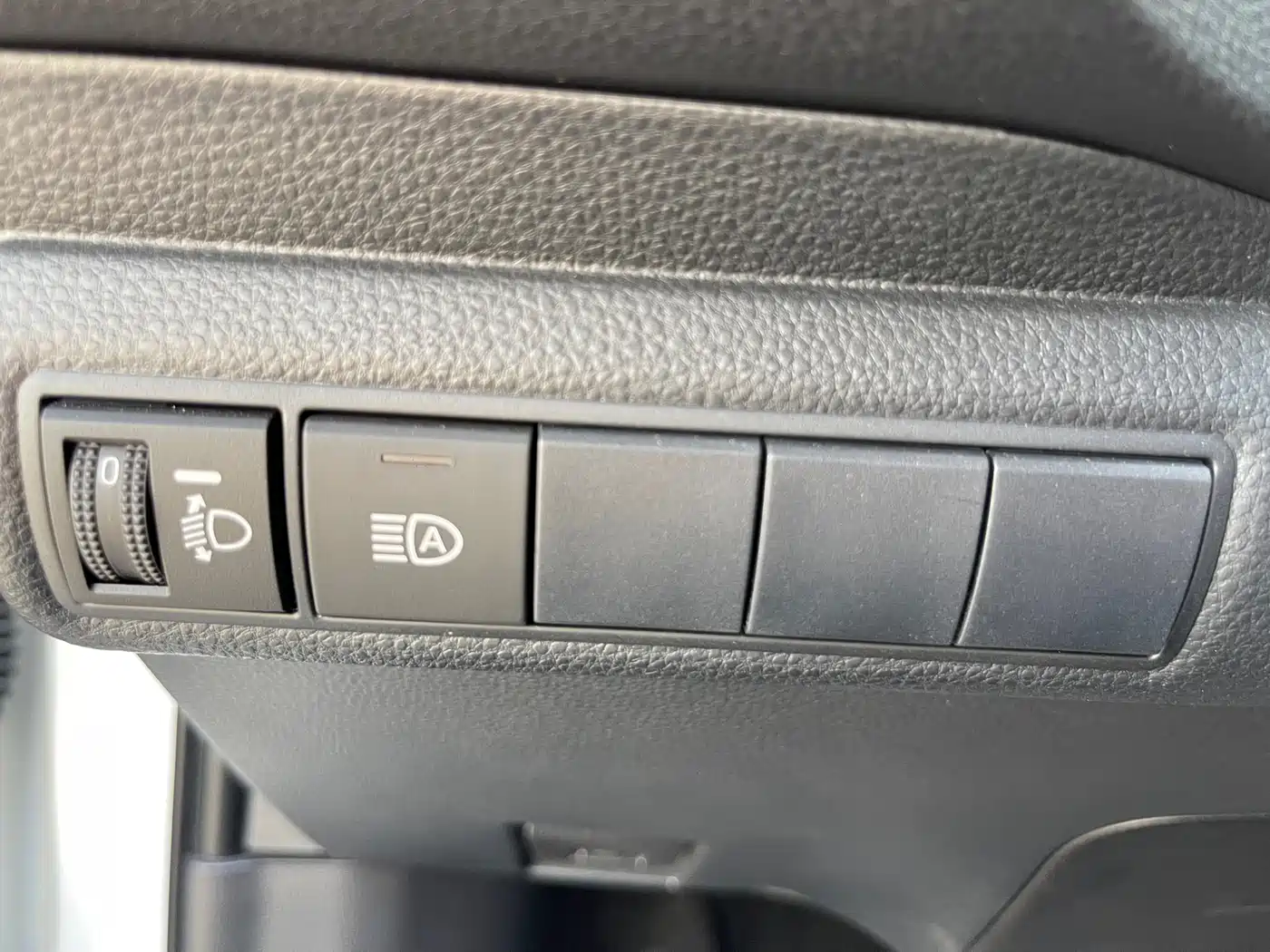 Toyota Levin 2025 2024 185T CVT Luxury Edition