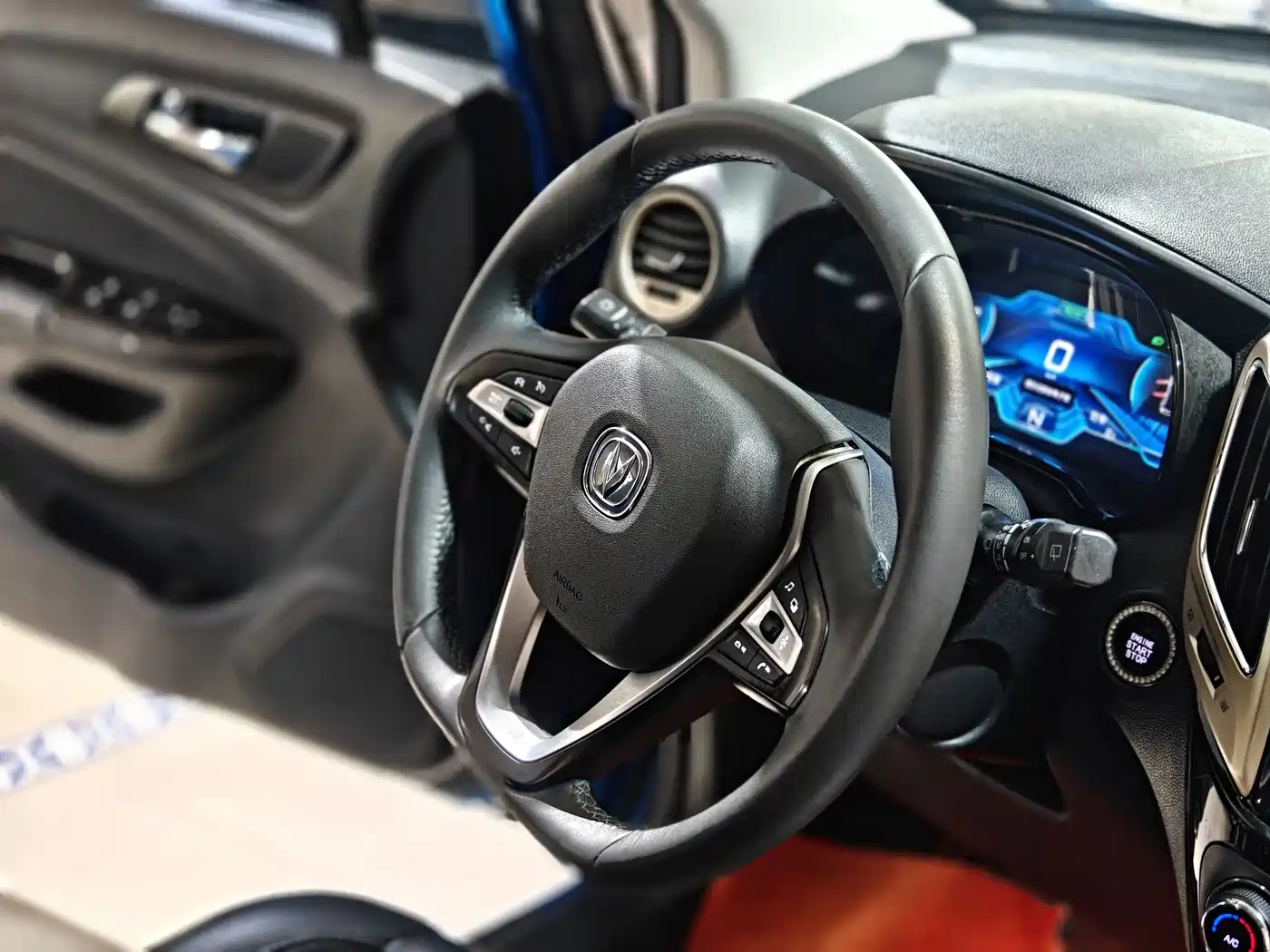 CHANGAN CS15EV