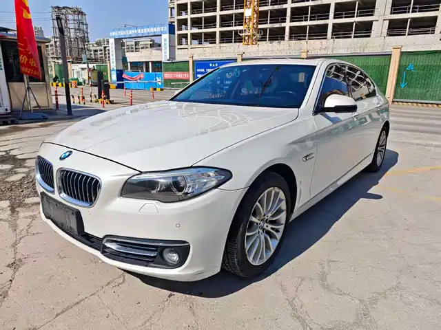 BMW 5 SERIES