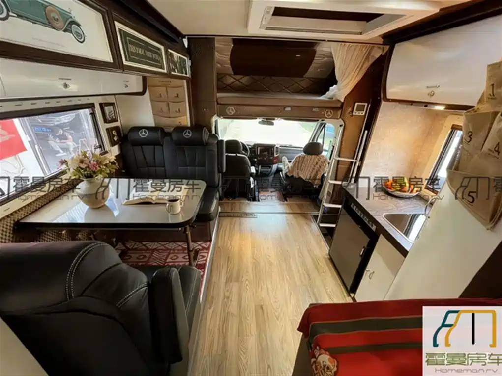 Zhongyi Motorhome Sprinter RV 2016 Model Sprinter Dual Expansion Type C RV фото 7