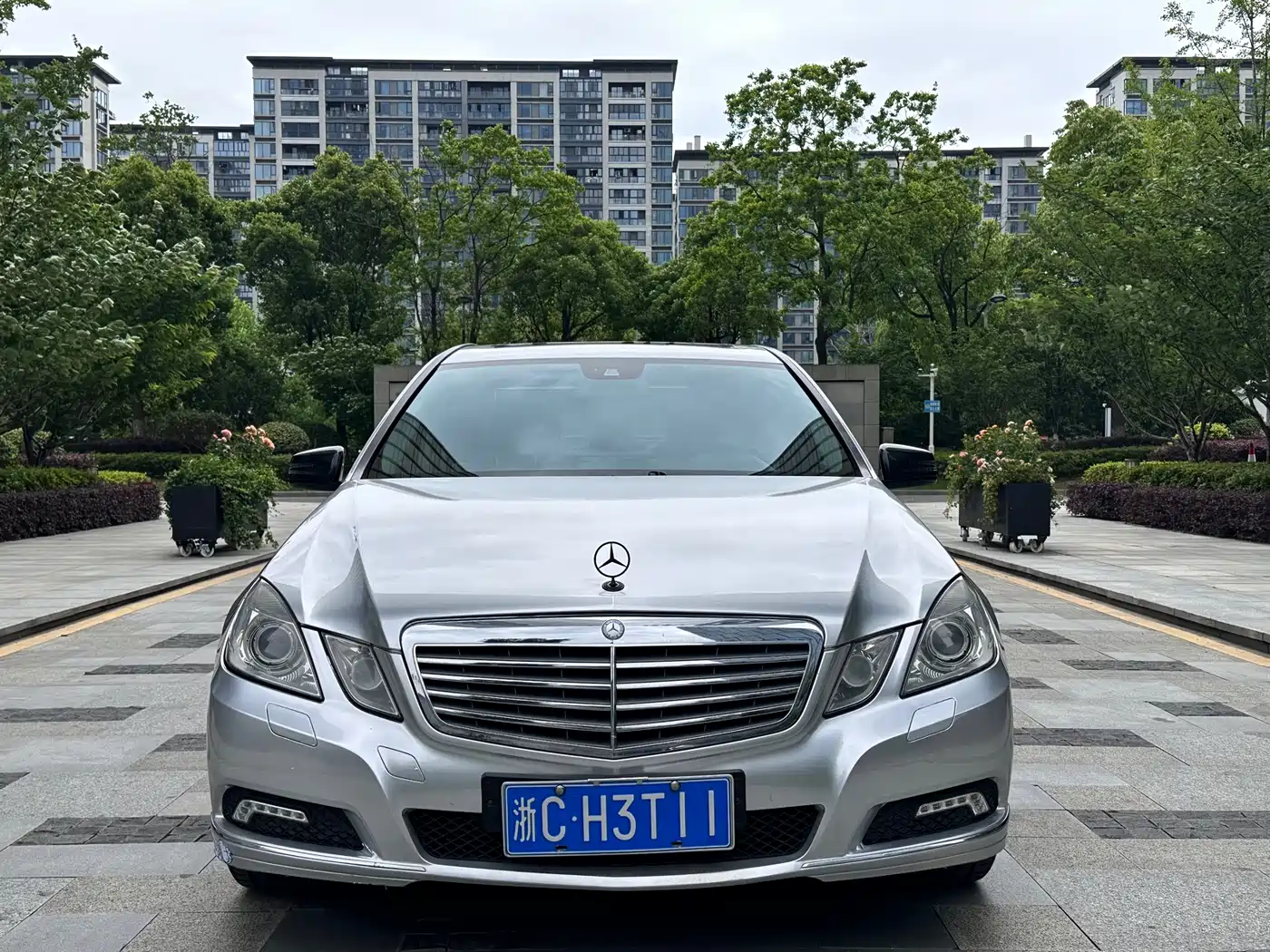 Mercedes-Benz E-Class 2010 E 260 L CGI Elegance фото 2