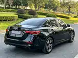 Фото 8 - Nissan Sylphy