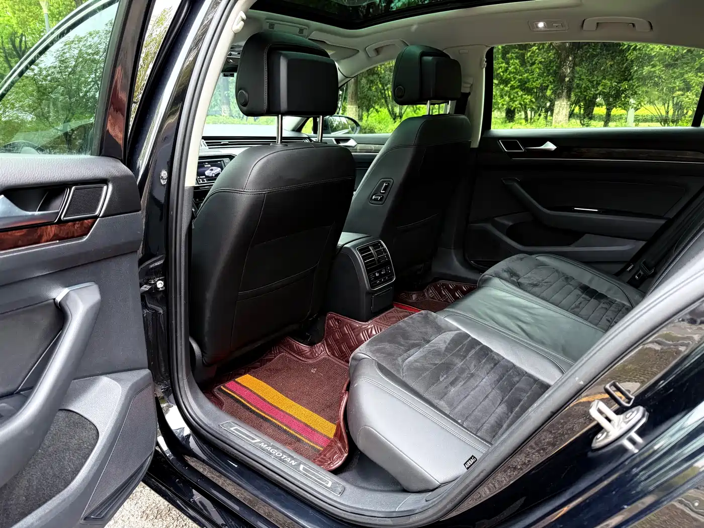Volkswagen Magotan 2018 330TSI DSG Luxury фото 8