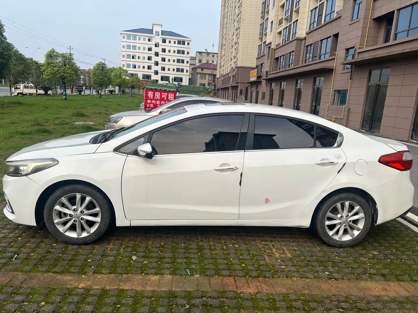 KIA K3