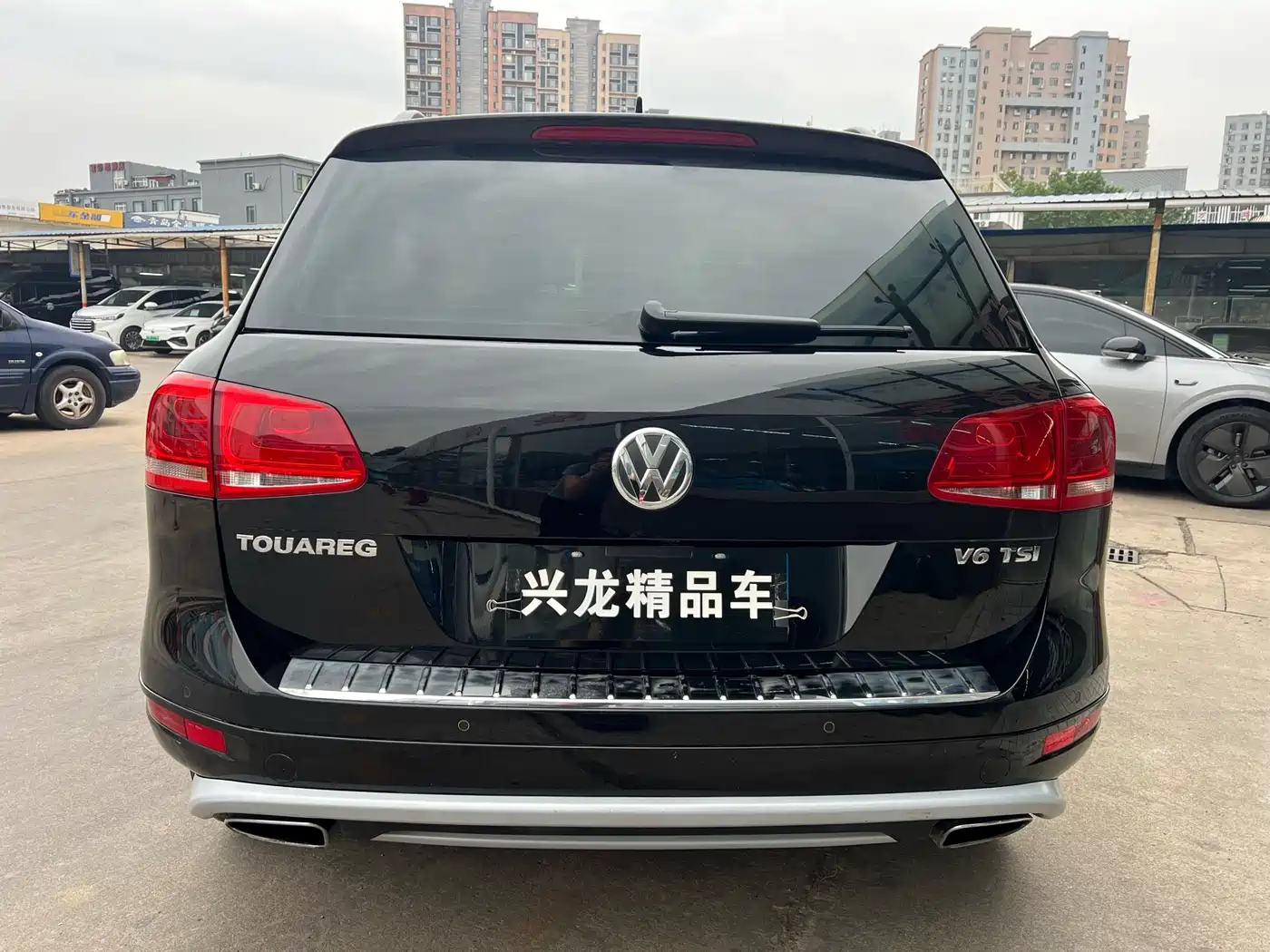 Фото 12 - Volkswagen Touareg
