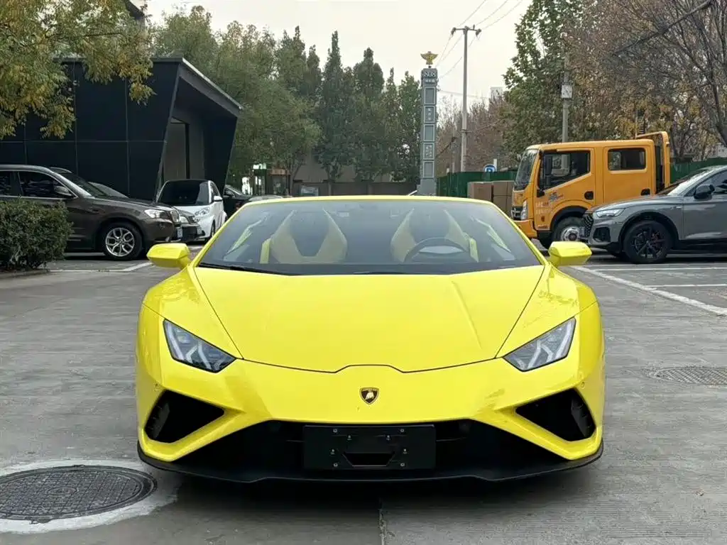 Lamborghini Huracán 2020 Huracán EVO RWD Spyder фото 2
